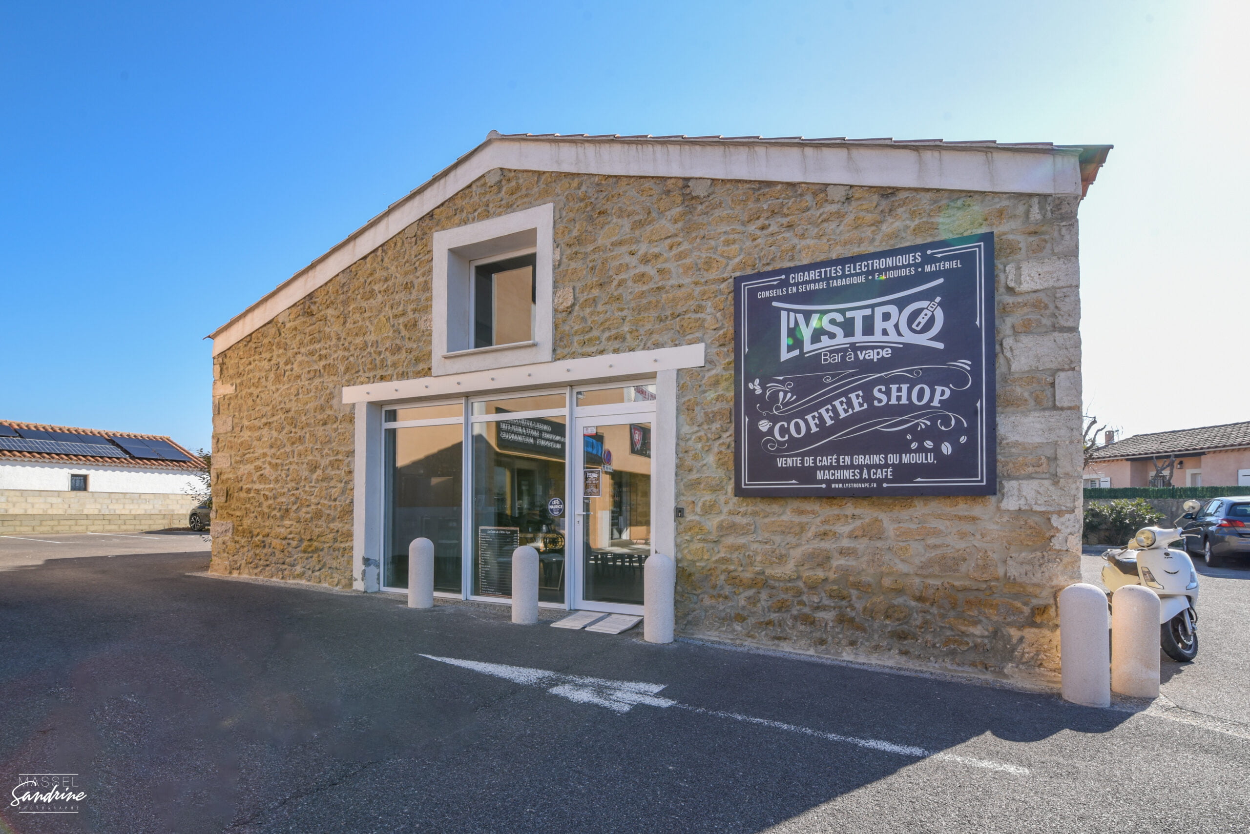 lystro caf un lieu de dtente sur Istres - L'YSTRO Vape